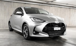 Vehicle image TOYOTA Yaris 1.5 VVT-i HSD Trend