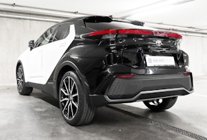 Vehicle image TOYOTA C-HR 2.0 PHEV GR Sport Premiere