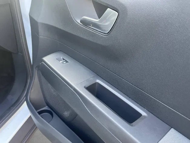 Ford E-Tourneo Courier Titanium