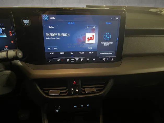 Ford E-Tourneo Courier Titanium