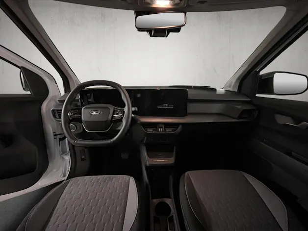 Ford E-Tourneo Courier Titanium