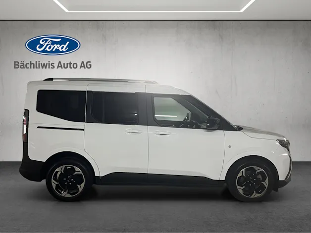 Ford E-Tourneo Courier Titanium