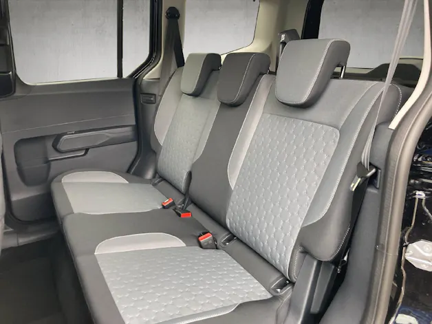 Ford Tourneo Courier 1.0 EcoBoost Titanium