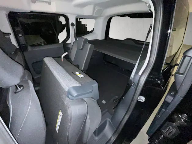 Ford Tourneo Courier 1.0 EcoBoost Titanium
