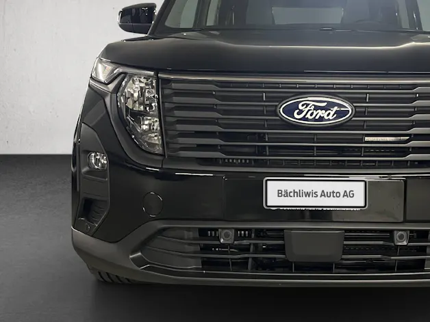 Ford Tourneo Courier 1.0 EcoBoost Titanium