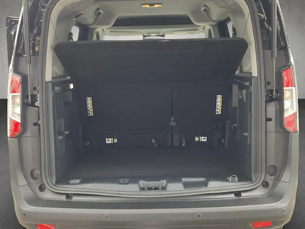 Ford Tourneo Courier 1.0 EcoBoost Titanium