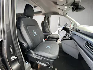 Ford E-Tourneo C Bus 340 L1 Active