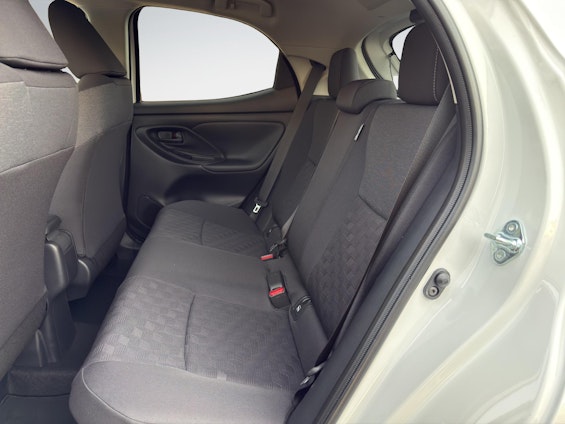 Vehicle image 14 Vehicle image 14