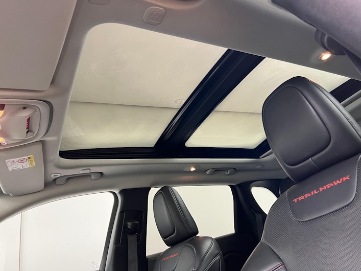 immagine del veicolo JEEP CHEROKEE