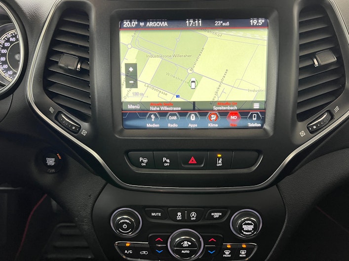 immagine del veicolo JEEP CHEROKEE