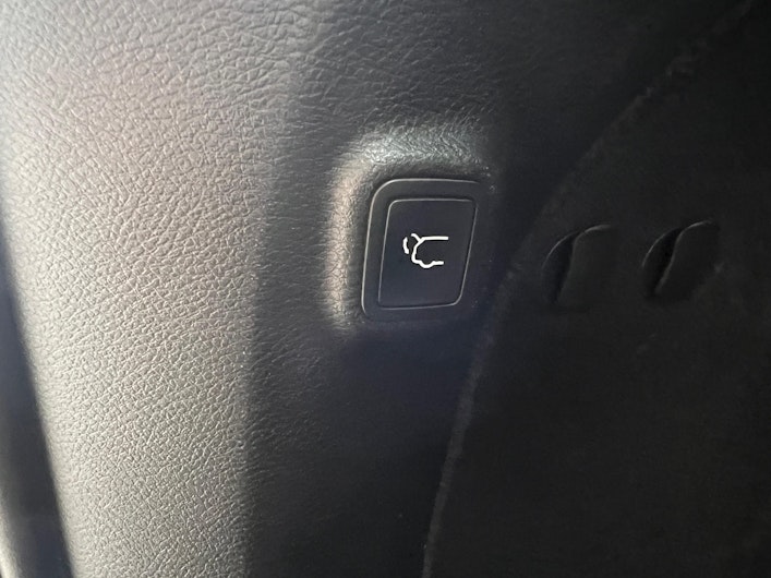 immagine del veicolo JEEP CHEROKEE