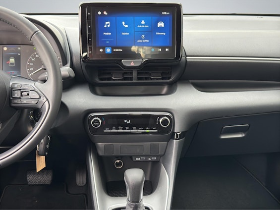 Vehicle image 12 Vehicle image 12