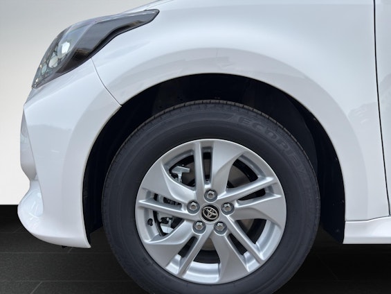 Vehicle image 19 Vehicle image 19