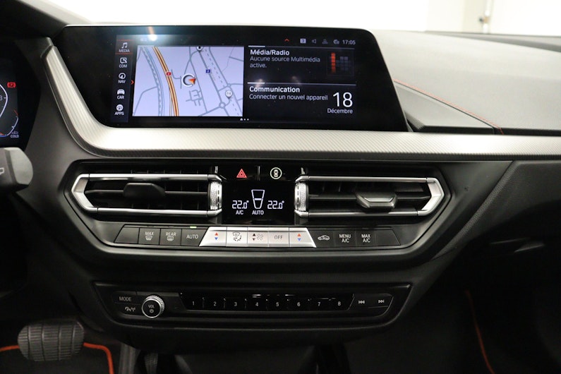 Vehicle image BMW 1 SERIES