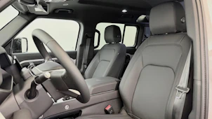 image du véhicule LAND ROVER Defender 110 2.0 P300e X-Dynamic SE