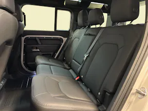 Land Rover Defender 110 2.0 P300e X-Dynamic SE