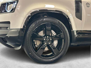 Fahrzeugbild LAND ROVER Defender 110 2.0 P300e X-Dynamic SE