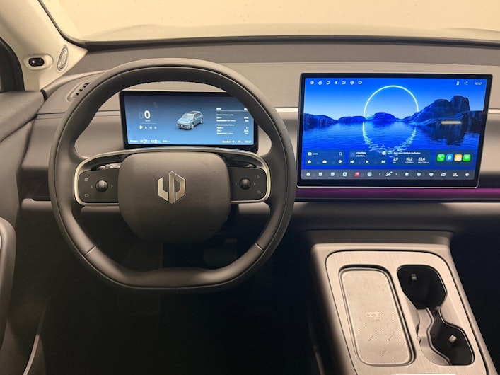 Vehicle image LEAPMOTOR C10