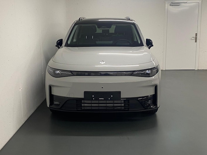 Vehicle image LEAPMOTOR C10