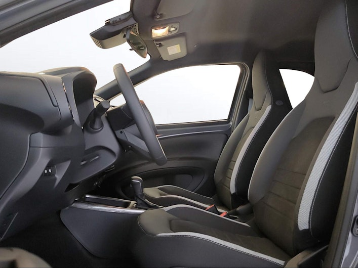 Vehicle image TOYOTA AYGO X