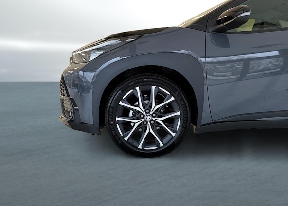 Vehicle image 13 Vehicle image 13