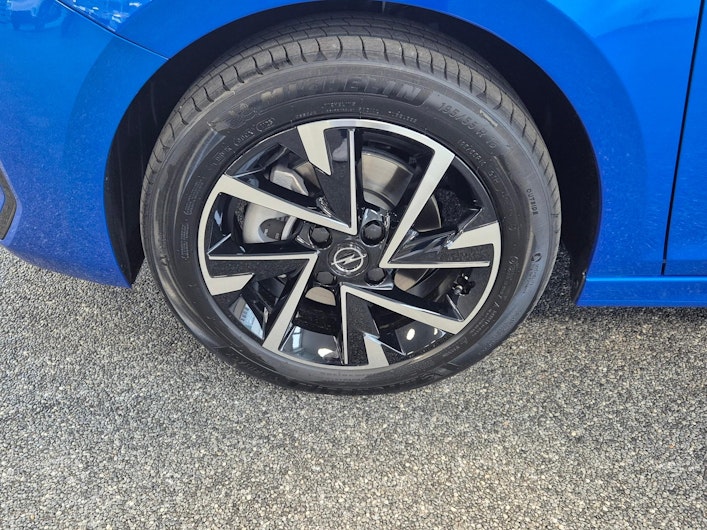 Vehicle image OPEL CORSA