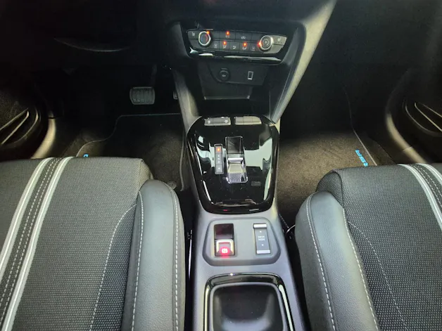 Opel Corsa 1.2 T Hybrid Sporthilfe