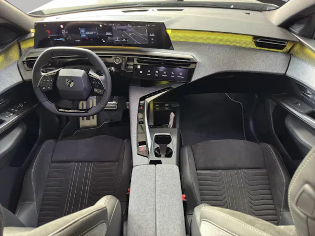 Peugeot 5008 e-Launch Edition AWD