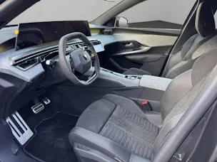 Peugeot 5008 e-Launch Edition AWD