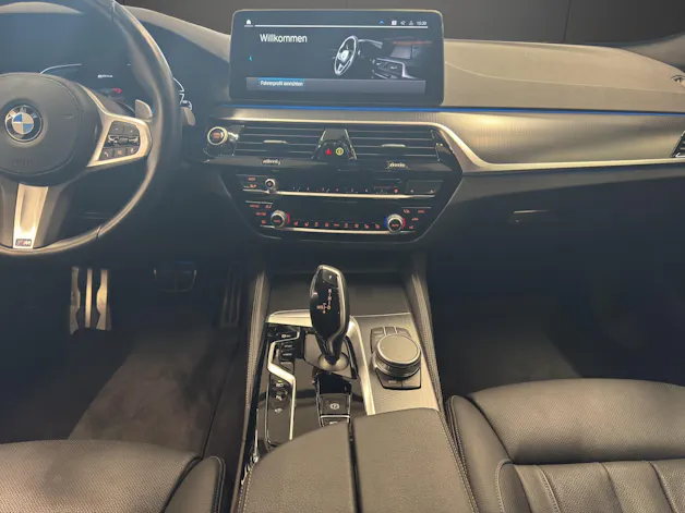 BMW 530e xDrive M Sport