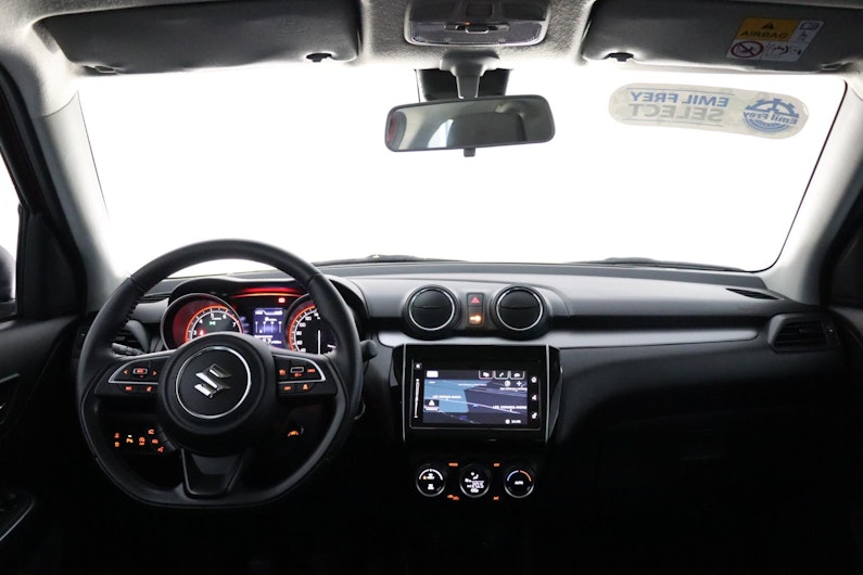 Vehicle image SUZUKI SWIFT