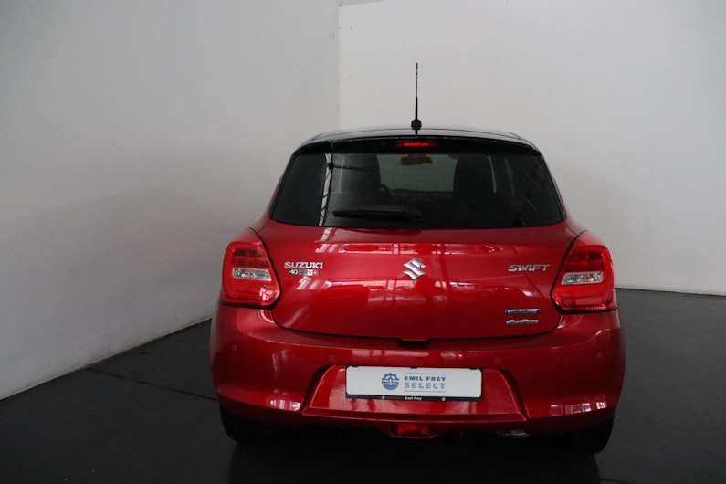 Vehicle image SUZUKI SWIFT