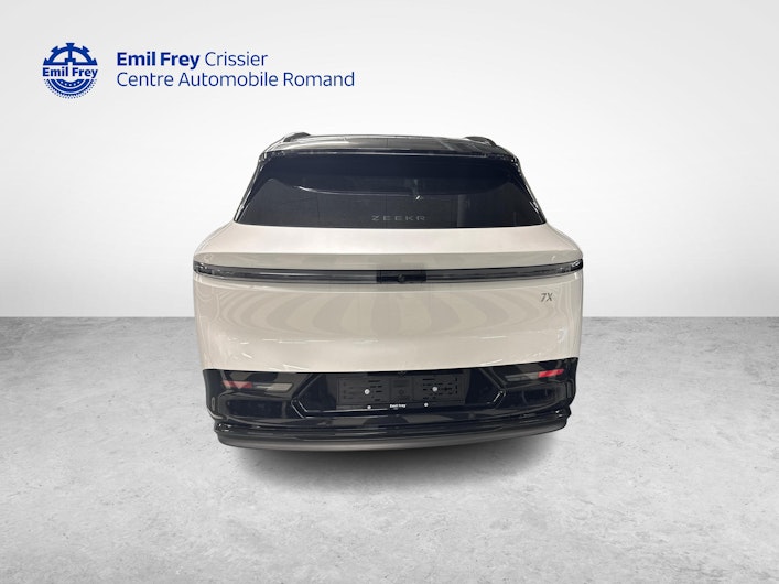 Vehicle image ZEEKR X