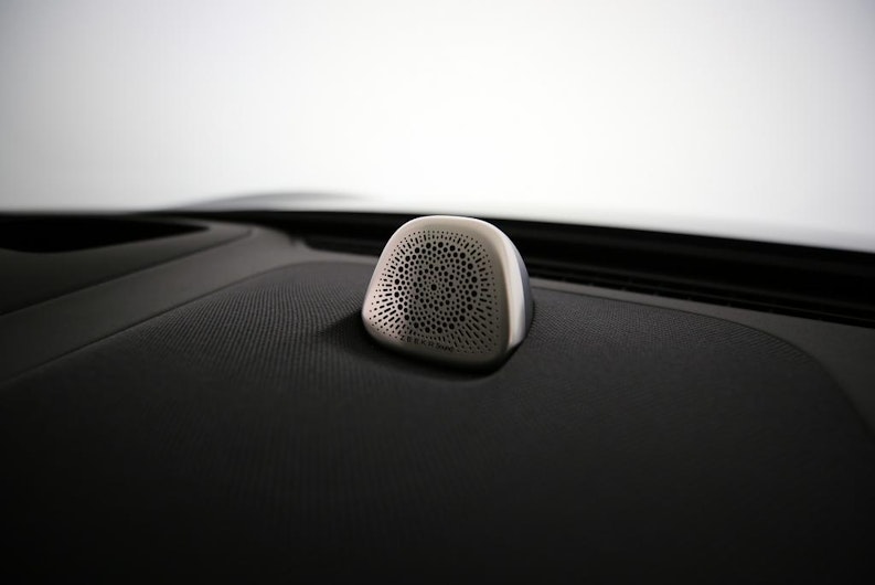 Vehicle image ZEEKR X