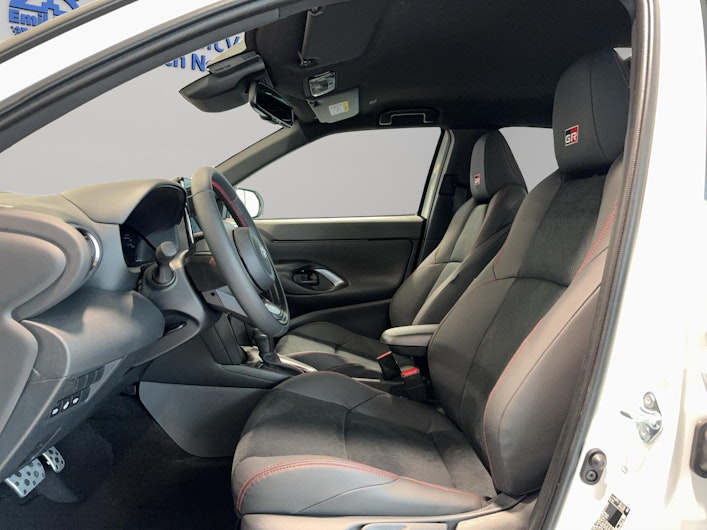 Vehicle image TOYOTA YARIS CROSS