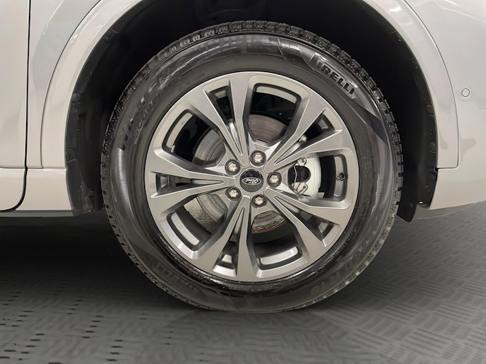 Vehicle image FORD KUGA