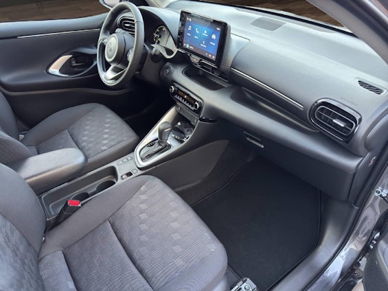 Vehicle image 7 Vehicle image 7