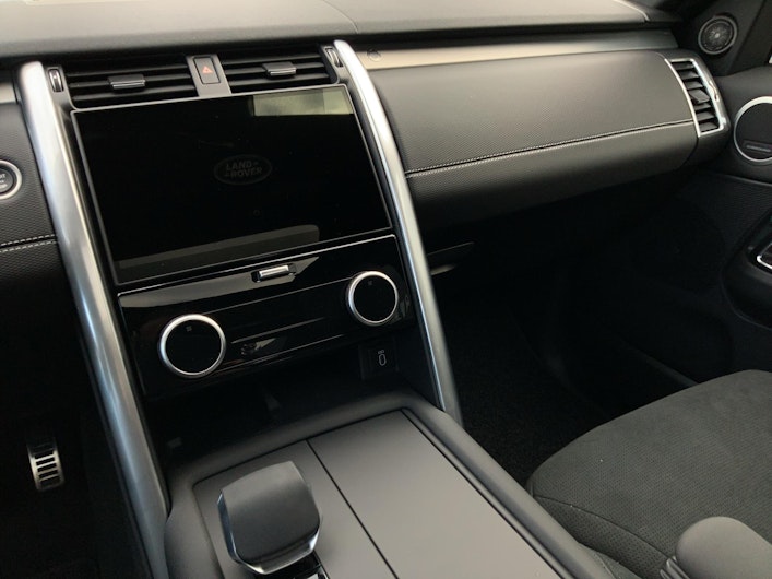 Vehicle image LAND ROVER DISCOVERY