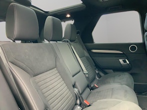 Vehicle image LAND ROVER Discovery 3.0 D I6 350 Dynamic SE