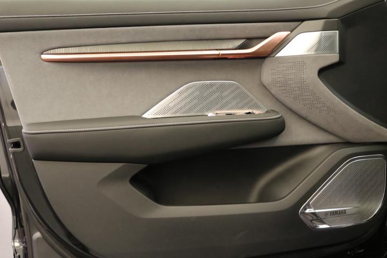 Vehicle image ZEEKR 001