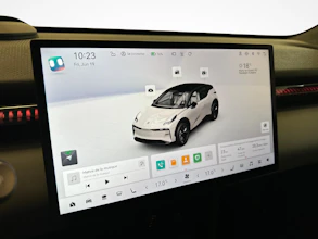 https://vehicle.imgix.net/4085412/2edc5b13-f2d6-4495-93fa-0c9ced454526.jpg