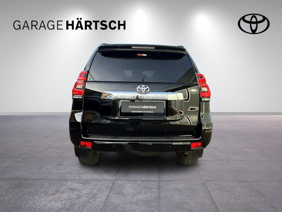 Vehicle image 4 Vehicle image 4