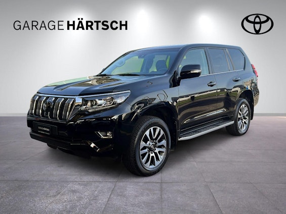 First vehicle image First vehicle image