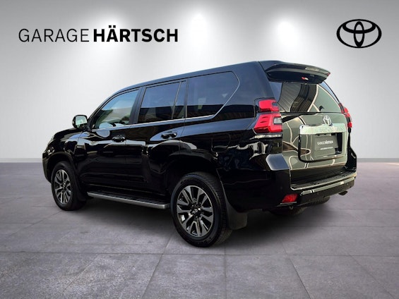 Vehicle image 3 Vehicle image 3