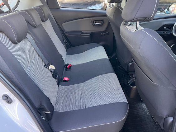 Vehicle image 11 Vehicle image 11