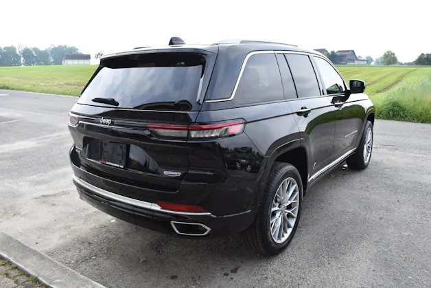 Jeep Grand Cherokee Summit 5.7 Hemi AWD