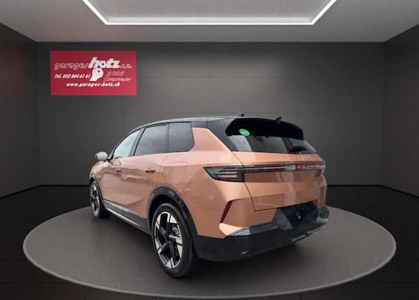 Vehicle image 2 Vehicle image 2