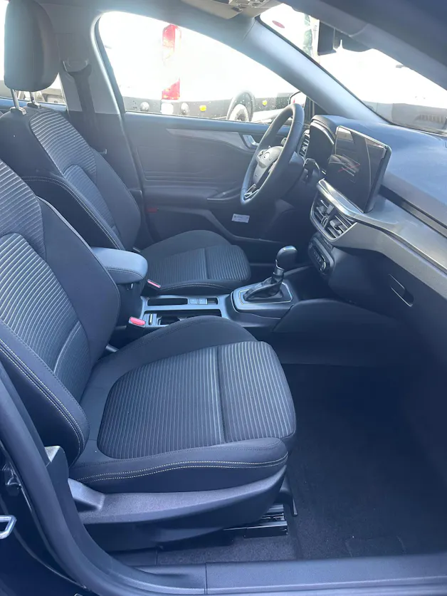 Ford Focus Station Wagon 1.0i EcoB Titan.Edit./155CV/A.