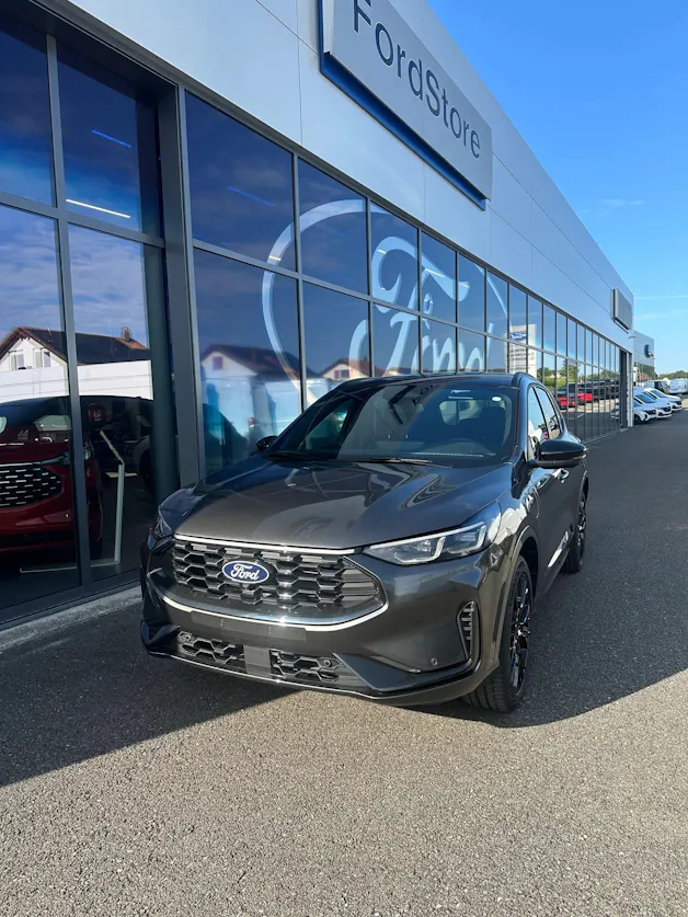 Ford Kuga 2.5 Plug-in Hybrid ST-Lin PHEV/FWD