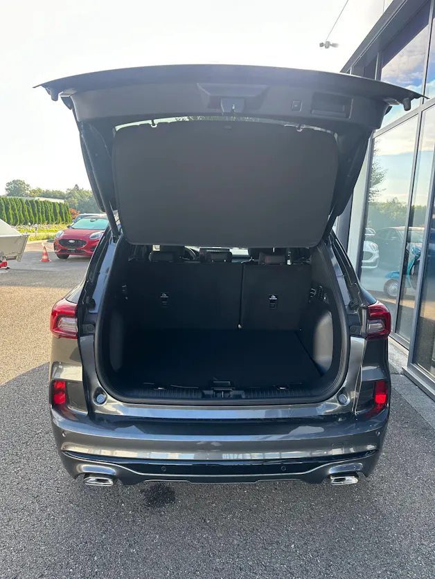 Ford Kuga 2.5 Plug-in Hybrid ST-Lin PHEV/FWD